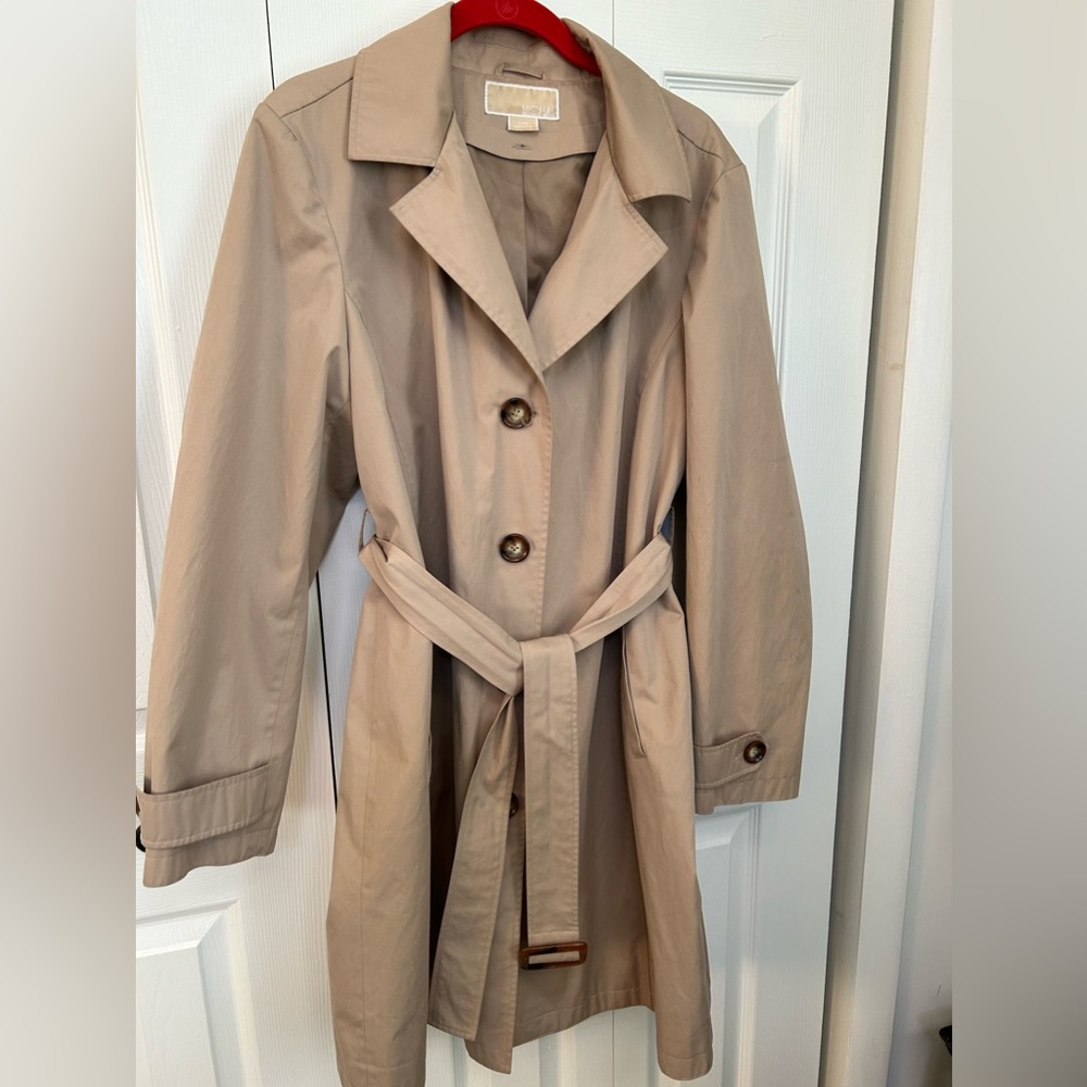 Michael Kors light weight raincoat